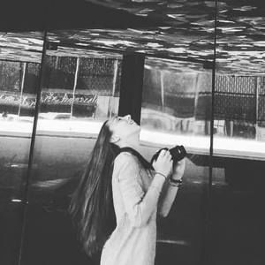 Meet your Posher, Alexia